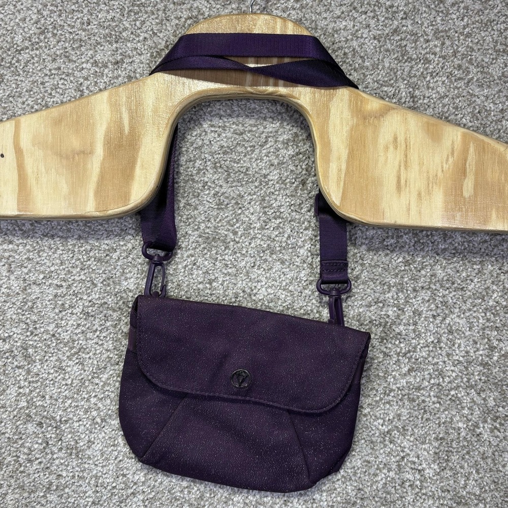 Ivivva By Lululemon Girls Mini Crossbody Bag Purple Glitter Canvas Strap 116599